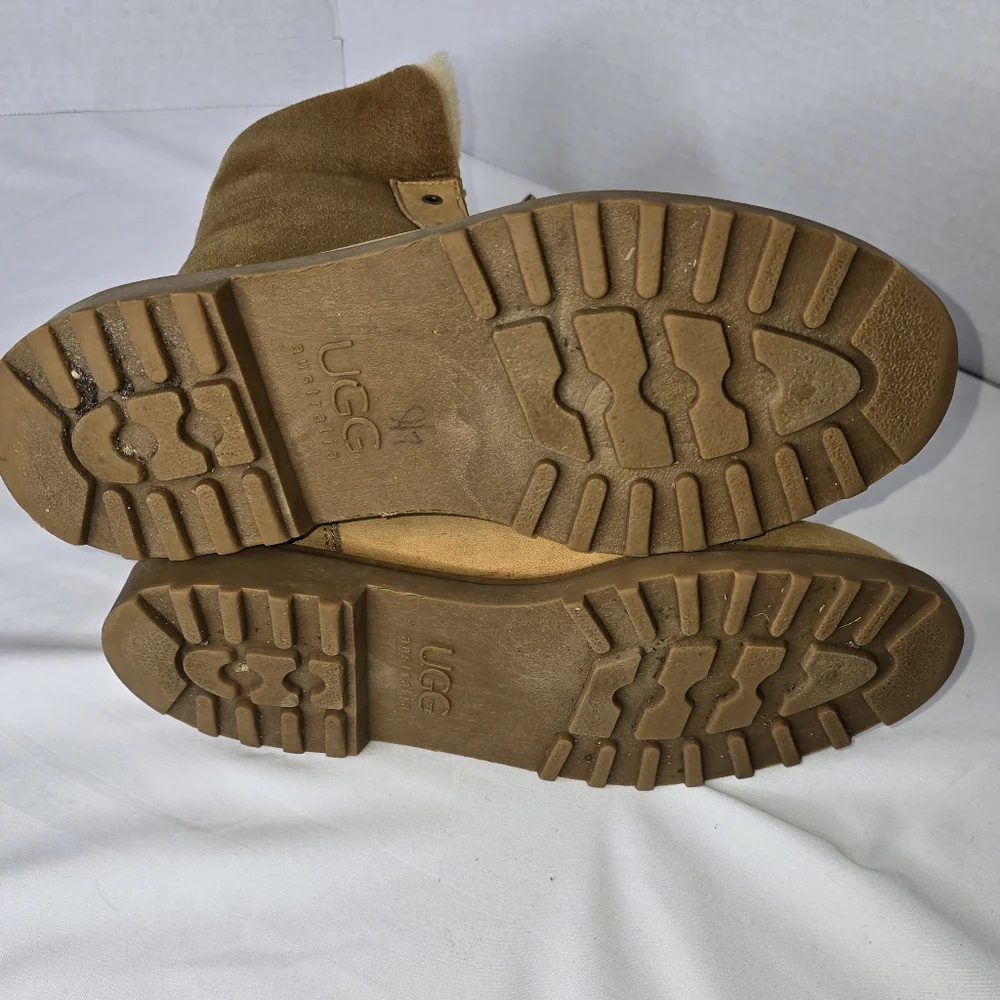 UGG Australia Abbey Shearling Boots Womens 9.5 Tan Lace Up Combat Style